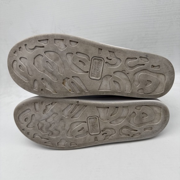 Alexander McQueen Men's EU 45/US 12 Oversized White/Black Suede Trim Sneakers - Picture 11 of 16